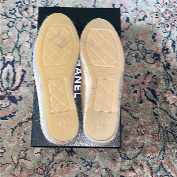 Chanel Lambskin Espadrilles in Beige & Black - Picture 5 of 8